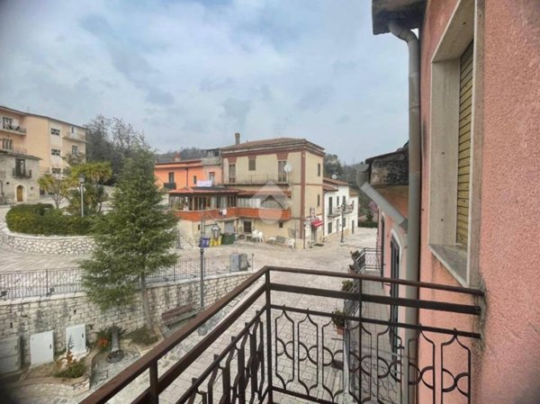 casa indipendente in vendita a Benevento in zona San Francesco