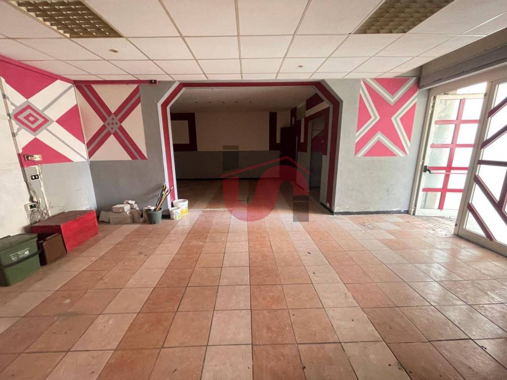 locale commerciale in vendita a Benevento