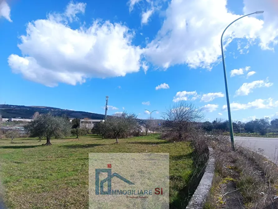locale commerciale in vendita a Benevento