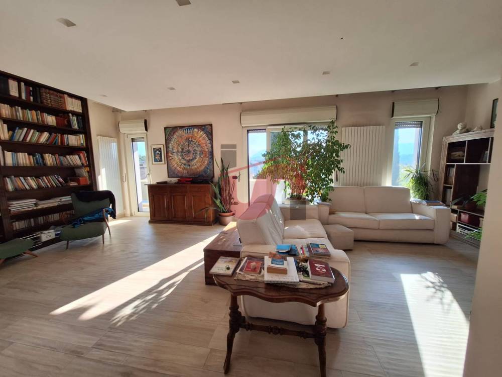 appartamento in vendita a Benevento in zona Centro Storico