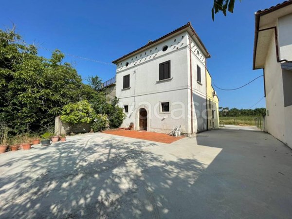 casa indipendente in vendita a Benevento