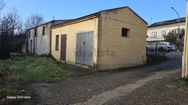 ufficio in vendita a Benevento in zona Libertà