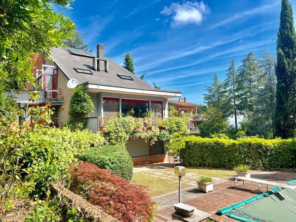 casa indipendente in vendita a Benevento in zona Pacevecchia