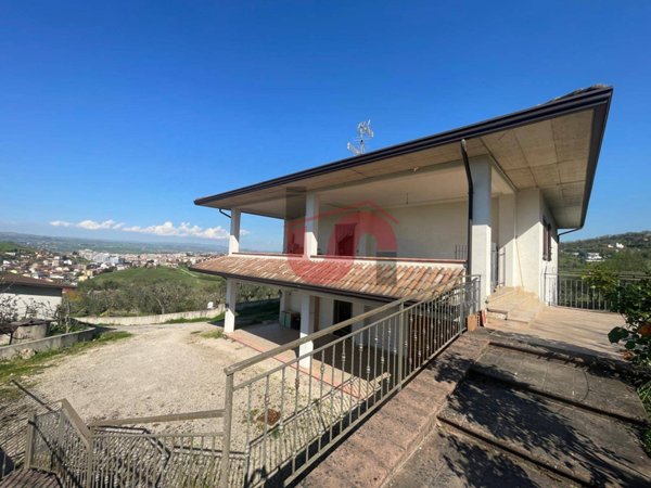 casa indipendente in vendita a Benevento
