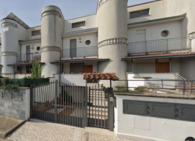 casa indipendente in vendita a Benevento in zona Pacevecchia