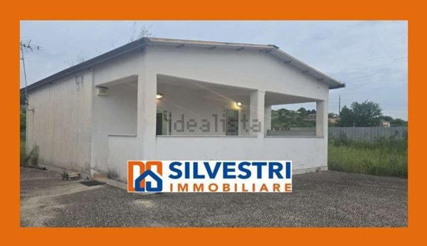 casa indipendente in vendita a Benevento in zona Centro Storico