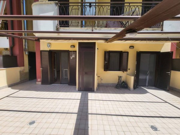 intera palazzina in vendita a Benevento in zona Libertà