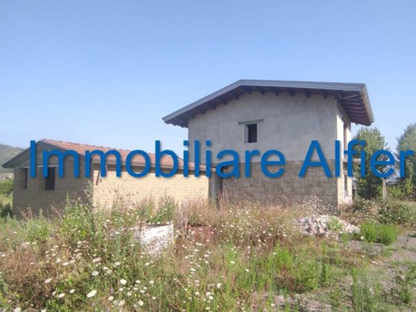 casa indipendente in vendita a Benevento in zona Porta Rufina