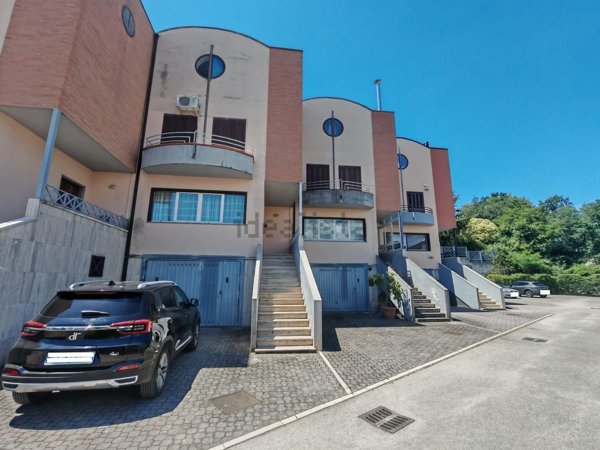 casa indipendente in vendita a Benevento