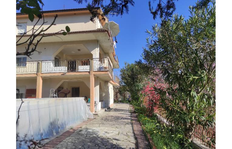 casa indipendente in vendita a Benevento in zona Centro Storico