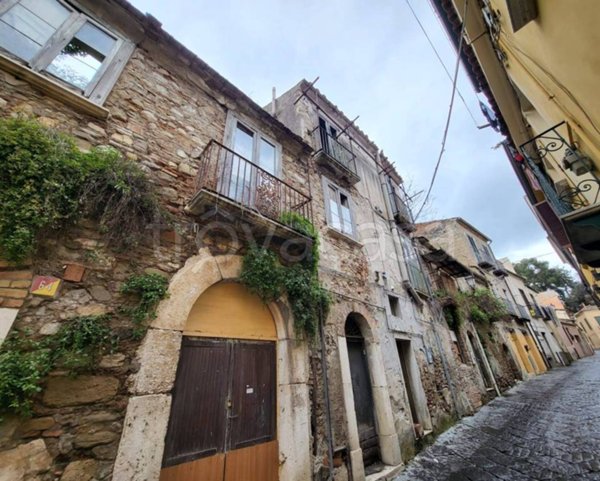 appartamento in vendita a Benevento in zona Centro Storico
