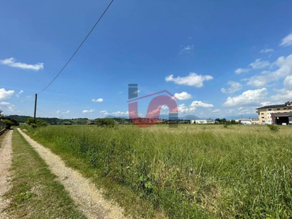 terreno edificabile in vendita a Benevento in zona Ponte Tavole