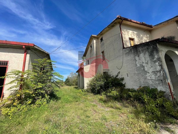 casa semindipendente in vendita a Benevento