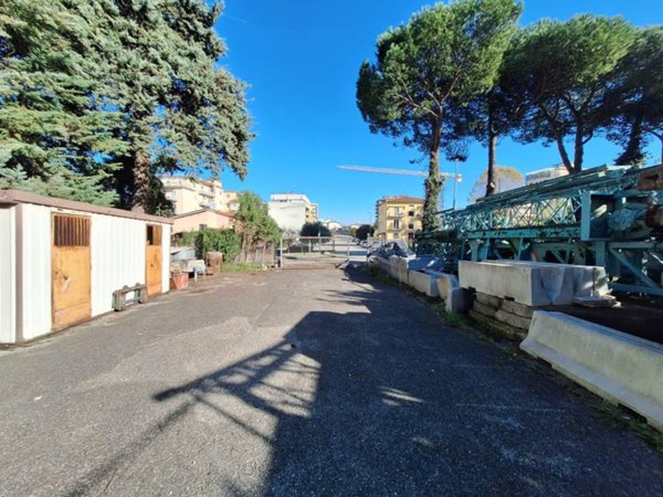 negozio in vendita a Benevento in zona Porta Rufina