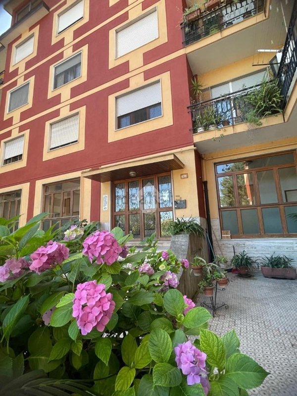 appartamento in vendita a Benevento in zona Libertà