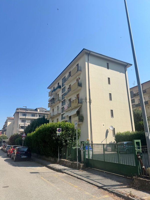 appartamento in vendita a Benevento in zona Ferrovia
