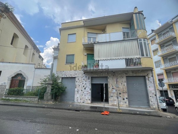 locale commerciale in vendita a Benevento