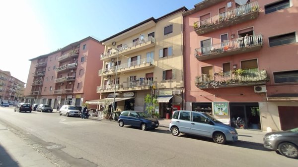 locale commerciale in vendita a Benevento in zona Centro Storico