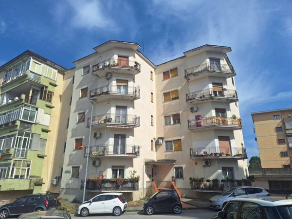 appartamento in vendita a Benevento in zona Libertà