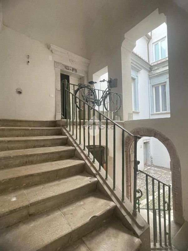 appartamento in vendita a Benevento in zona Centro Storico