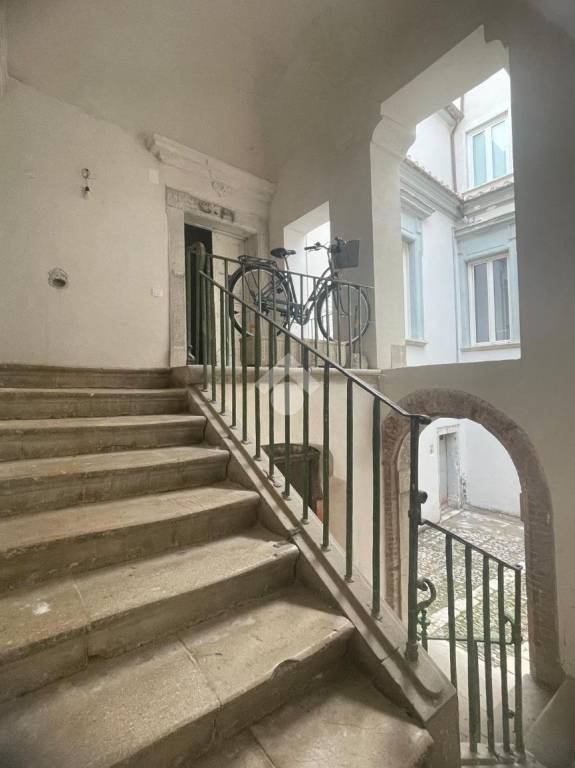 appartamento in vendita a Benevento in zona Centro Storico