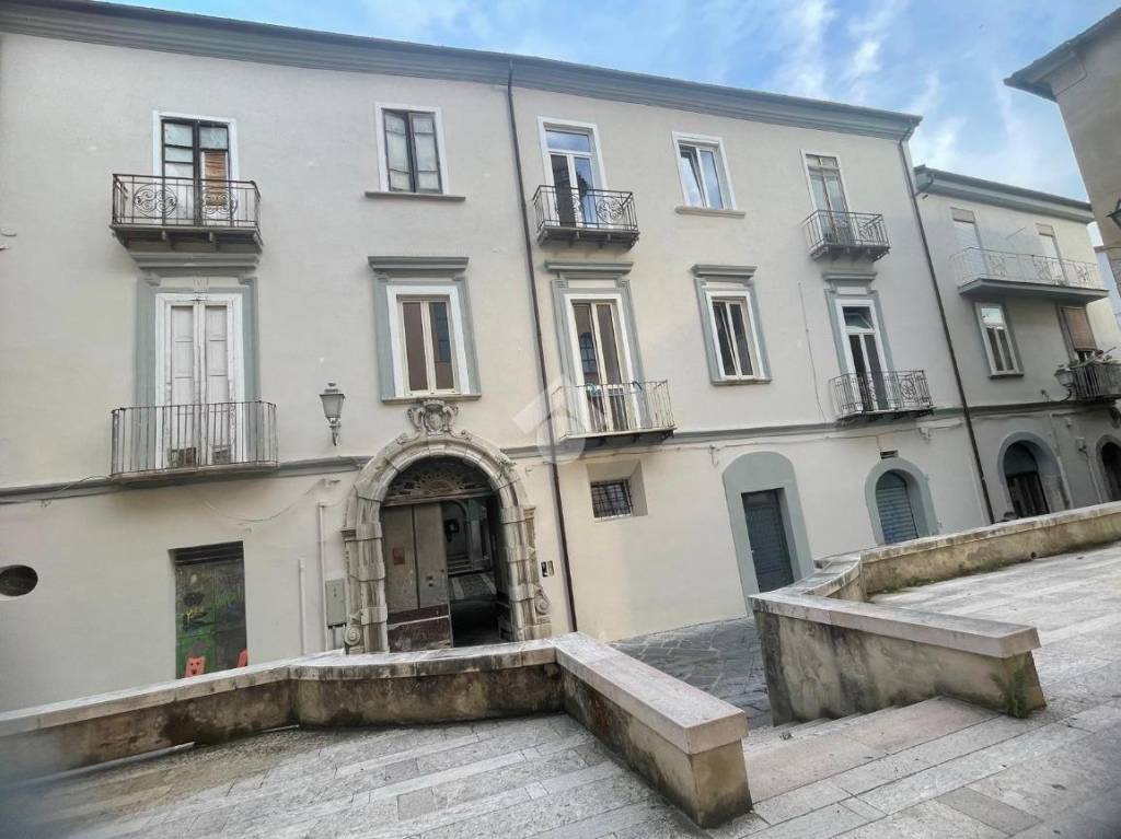 appartamento in vendita a Benevento in zona Centro Storico