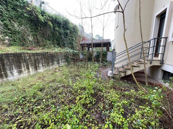 casa indipendente in vendita a Benevento in zona Pacevecchia