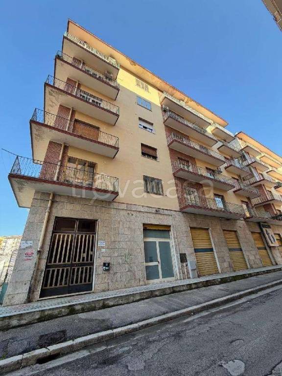 appartamento in vendita a Benevento in zona Centro Storico