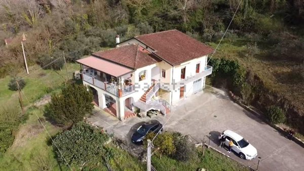 casa indipendente in vendita a Benevento
