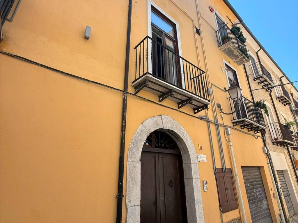 appartamento in vendita a Benevento in zona Centro Storico