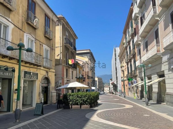 appartamento in vendita a Benevento in zona Centro Storico