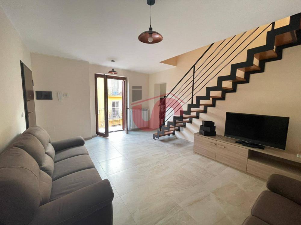 casa indipendente in vendita a Benevento in zona Centro Storico