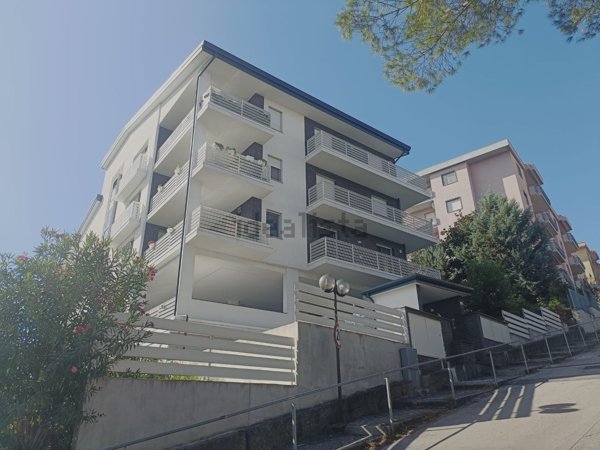 appartamento in vendita a Benevento in zona Pacevecchia