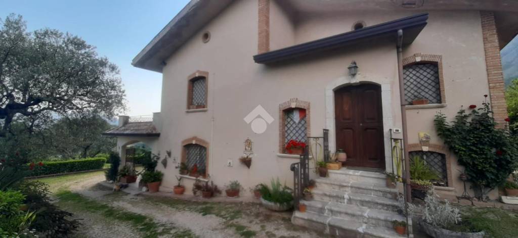 casa indipendente in vendita a Bonea