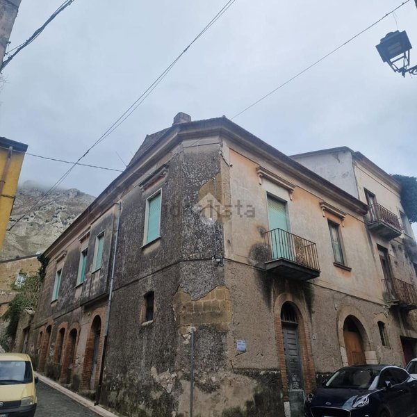casa indipendente in vendita a Bonea