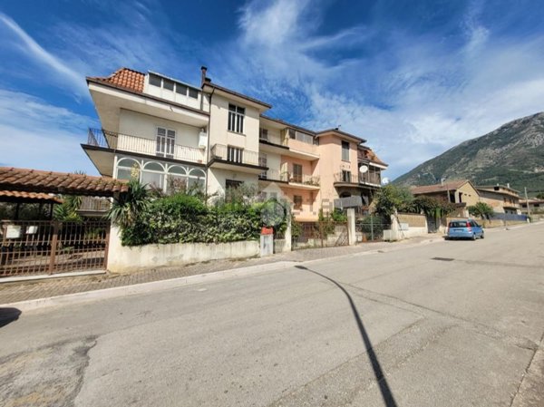 casa indipendente in vendita a Bucciano