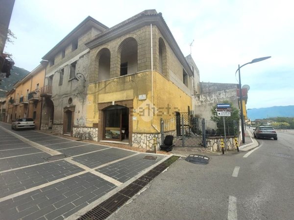 casa semindipendente in vendita a Bucciano in zona Pastorano