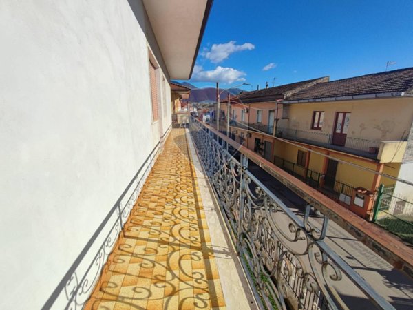 casa indipendente in vendita a Calvi