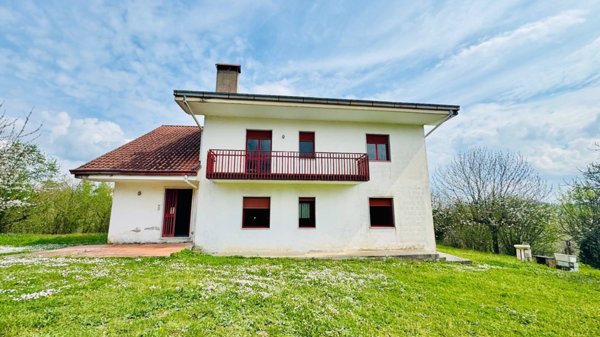 casa indipendente in vendita a Calvi