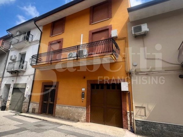 casa indipendente in vendita a Calvi