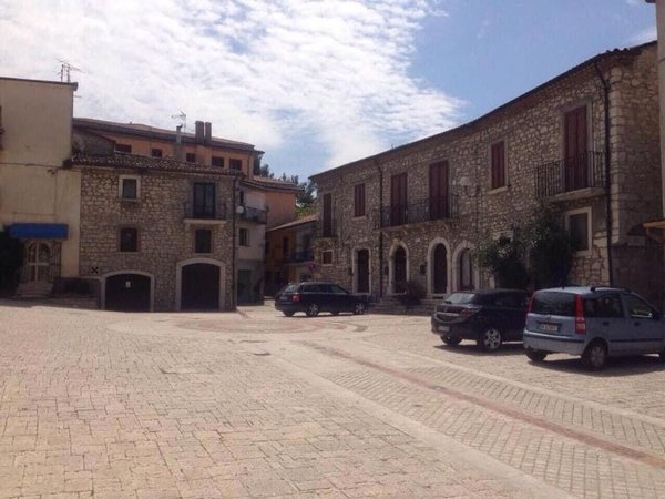 appartamento in vendita a Campolattaro