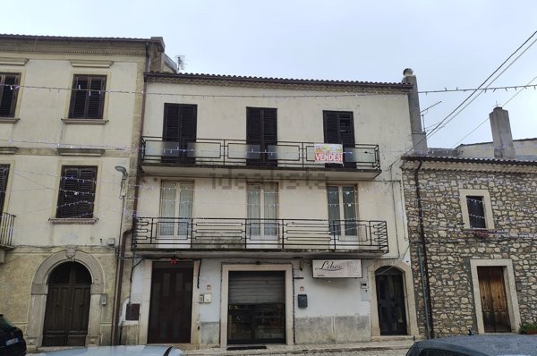 appartamento in vendita a Campolattaro