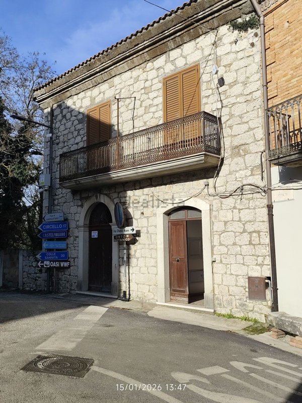 casa indipendente in vendita a Campolattaro