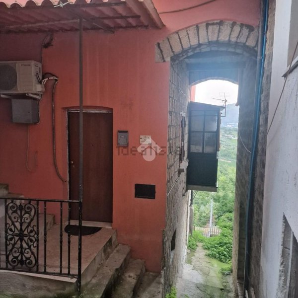 appartamento in vendita a Campoli del Monte Taburno