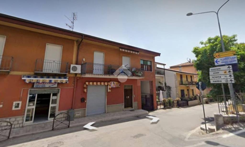 casa indipendente in vendita a Campoli del Monte Taburno