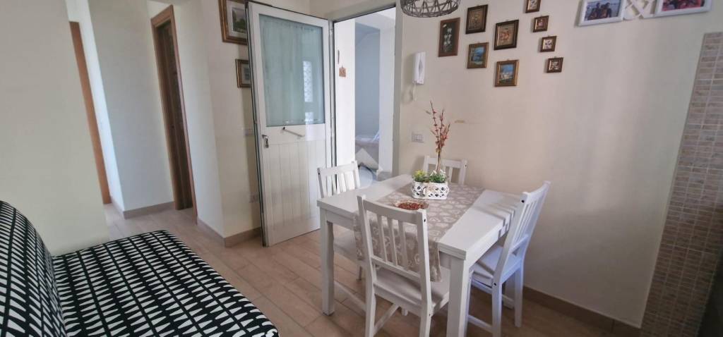 casa indipendente in vendita a Campoli del Monte Taburno