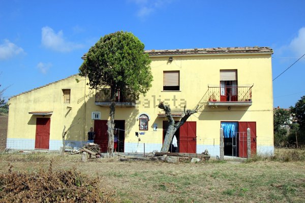 appartamento in vendita a Casalduni in zona Casale