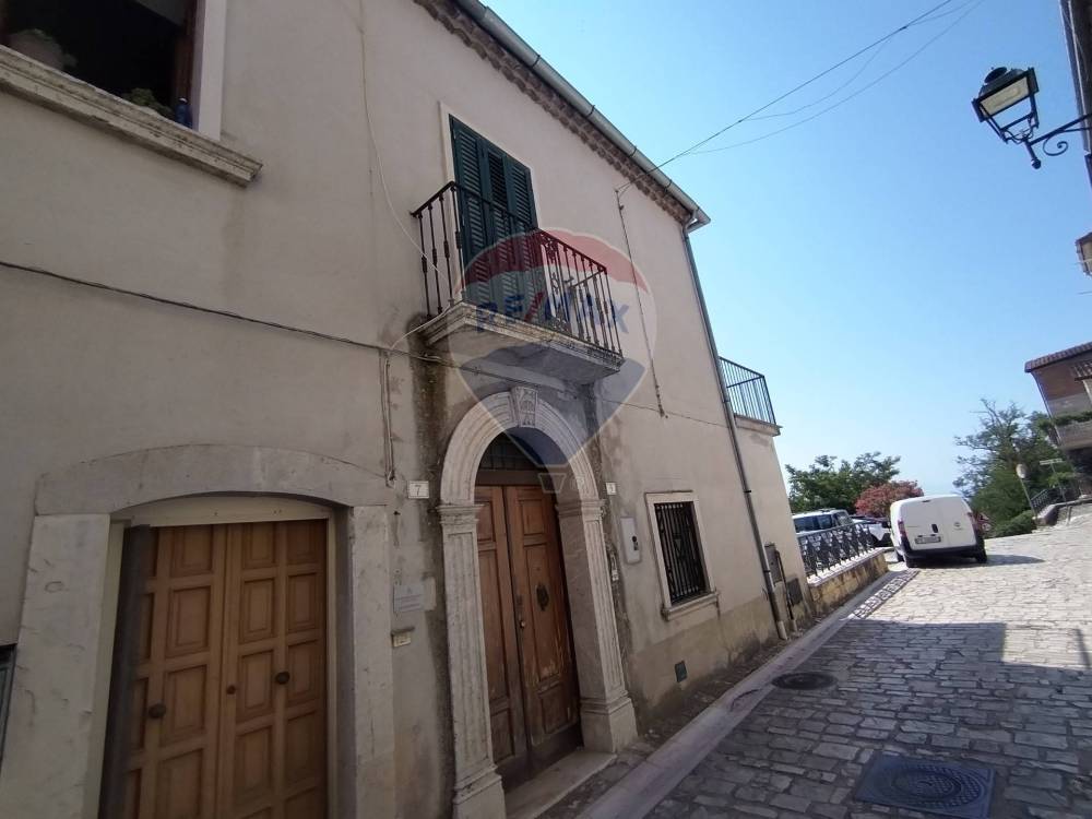 casa indipendente in vendita a Casalduni
