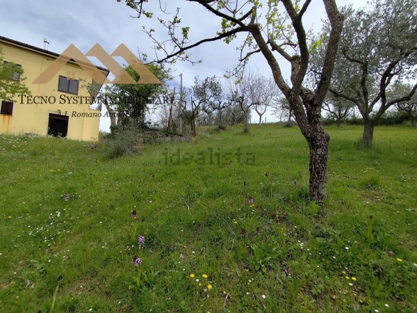 casa indipendente in vendita a Casalduni