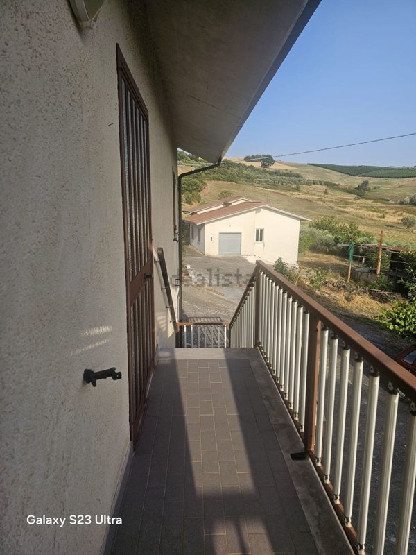 casa indipendente in vendita a Casalduni in zona Collemastarzo